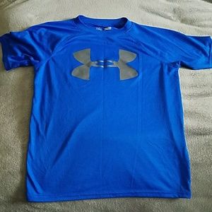 Like new Under Armour heat gear tee